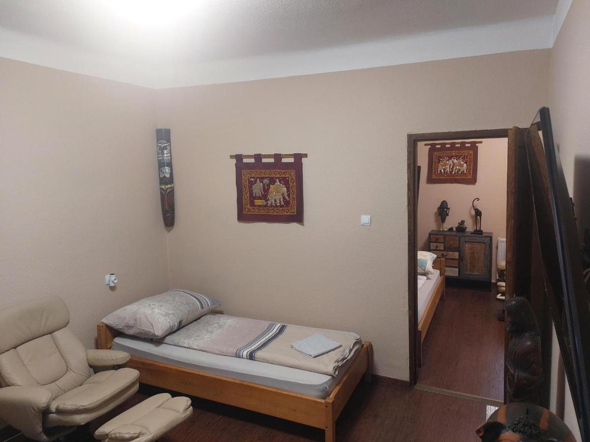 Feher Galamb Apartman Gyál Exterior photo